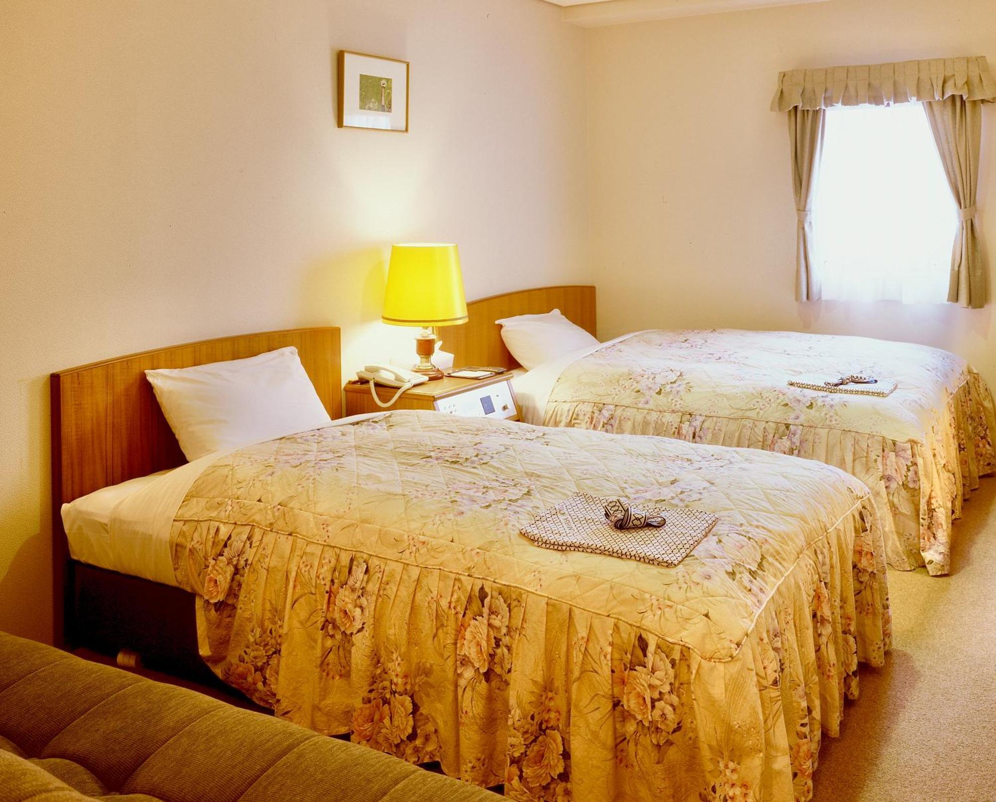 Okayama Universal Hotel Annex Ngoại thất bức ảnh